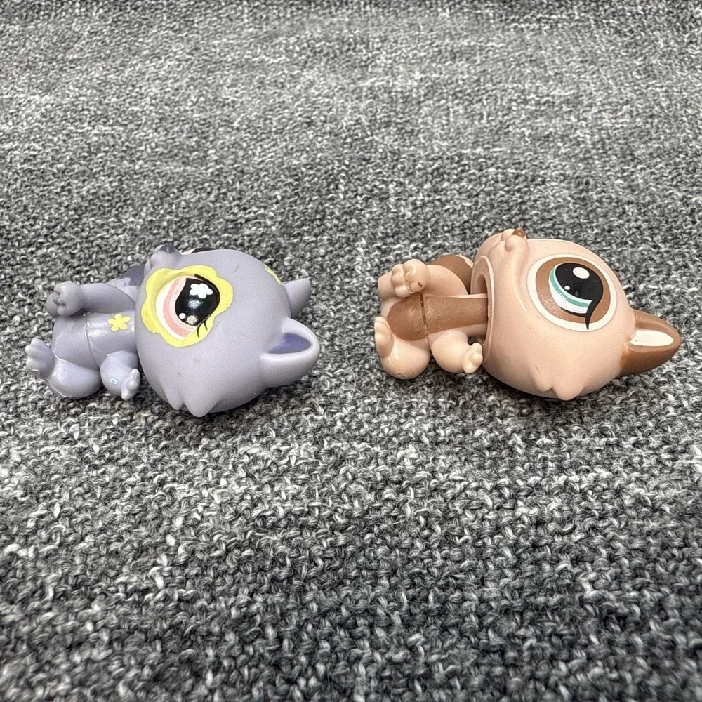 Littlest Pet Shop LPS #597 Raccoon & #1409 Raccoon 2006 Vtg
